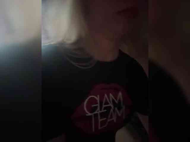 BadDoll webcam