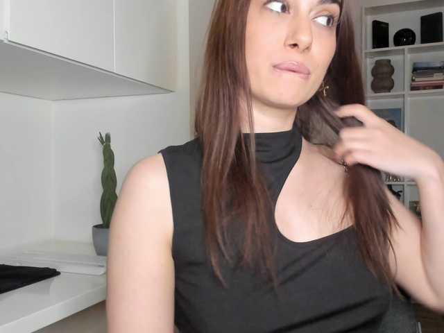 bubble-gum122's BongaCams show and profile