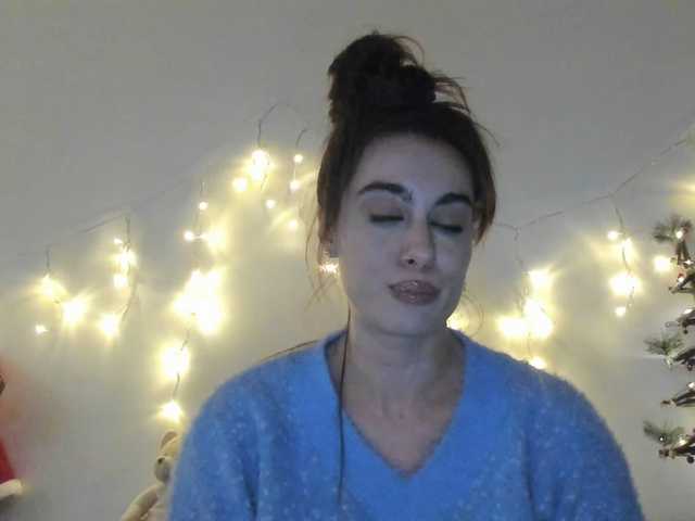 bubble-gum122's BongaCams show and profile