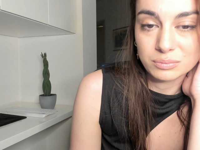 bubble-gum122's BongaCams show and profile