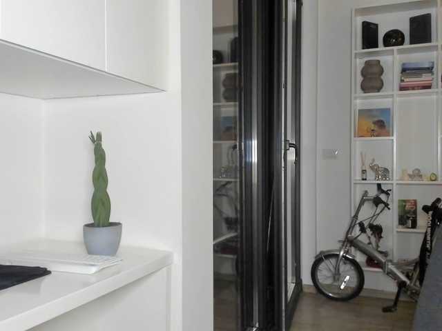 bubble-gum122's BongaCams show and profile