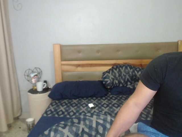 couplesexxx28's BongaCams show and profile