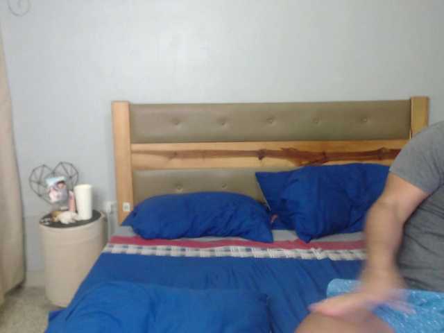 couplesexxx28's BongaCams show and profile