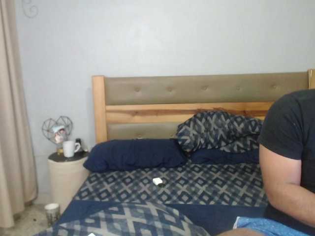 couplesexxx28's BongaCams show and profile