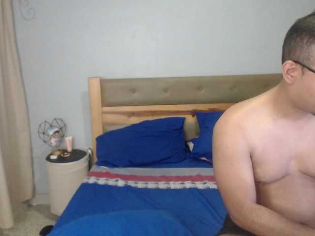 couplesexxx28's BongaCams show and profile