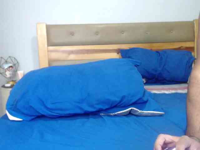 couplesexxx28 Live Webcam on BongaCams