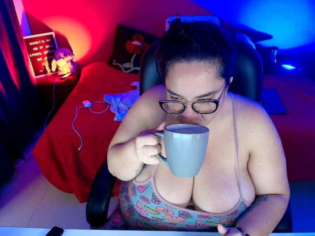 lulubigtitts webcam bongacams model stream image