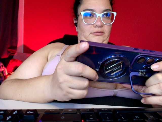 Sofilulu's BongaCams show and profile