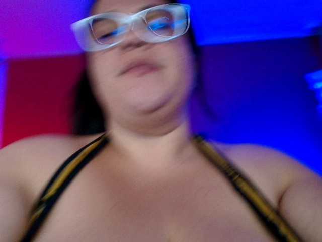 Sofilulu live cam profile