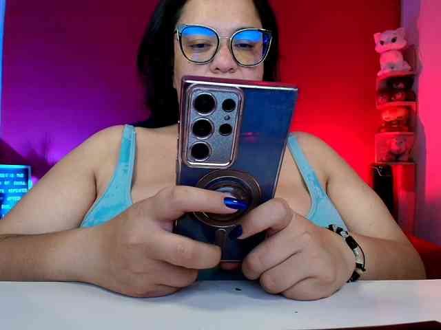 lulubigtitts webcam