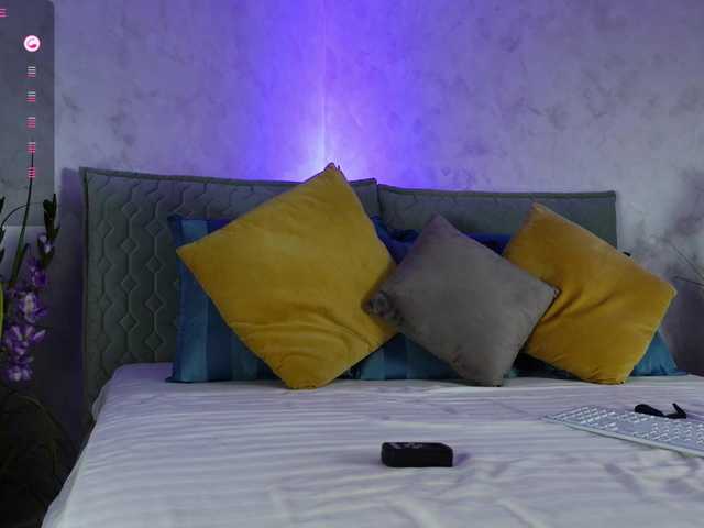 OutrageousOne's BongaCams show and profile