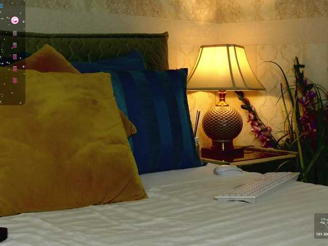 OutrageousOne's BongaCams show and profile