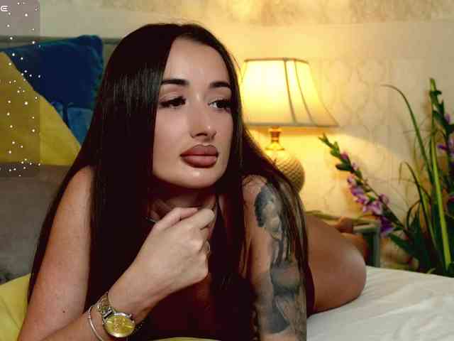 OutrageousOne webcam