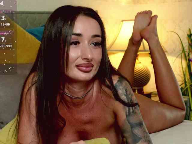 OutrageousOne webcam