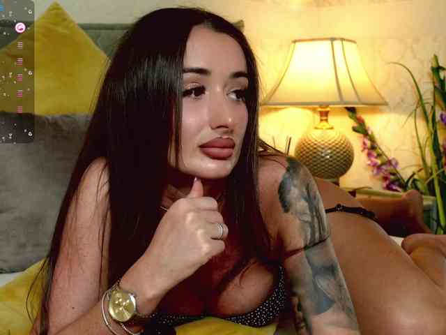 OutrageousOne webcam