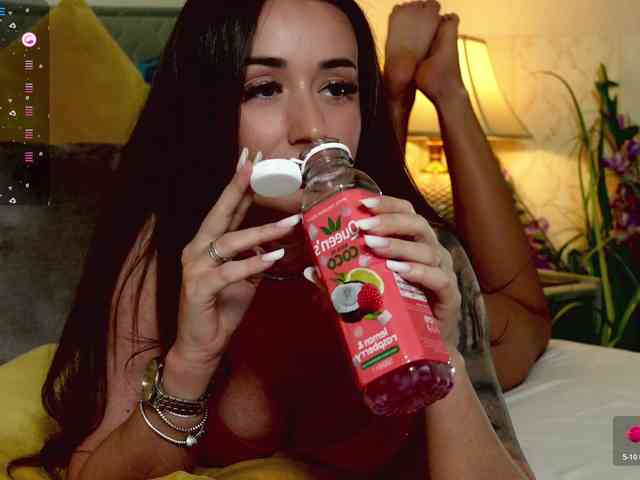 OutrageousOne webcam