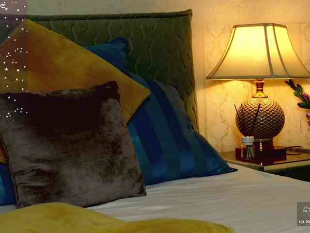 OutrageousOne webcam