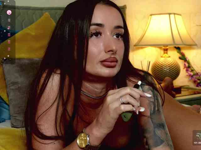 OutrageousOne webcam