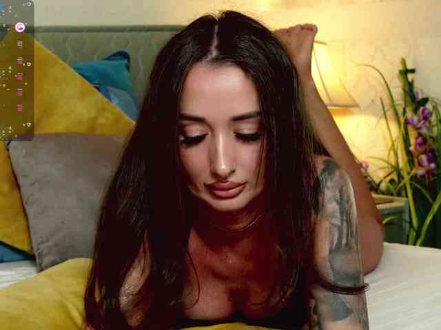 OutrageousOne webcam