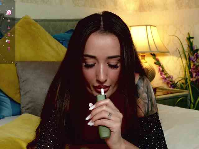 OutrageousOne webcam