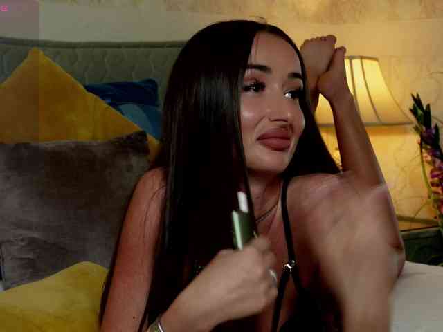 OutrageousOne webcam