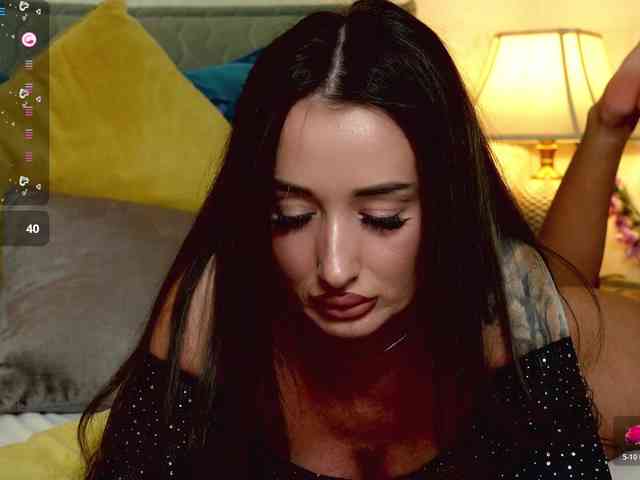 OutrageousOne webcam