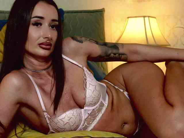 OutrageousOne webcam