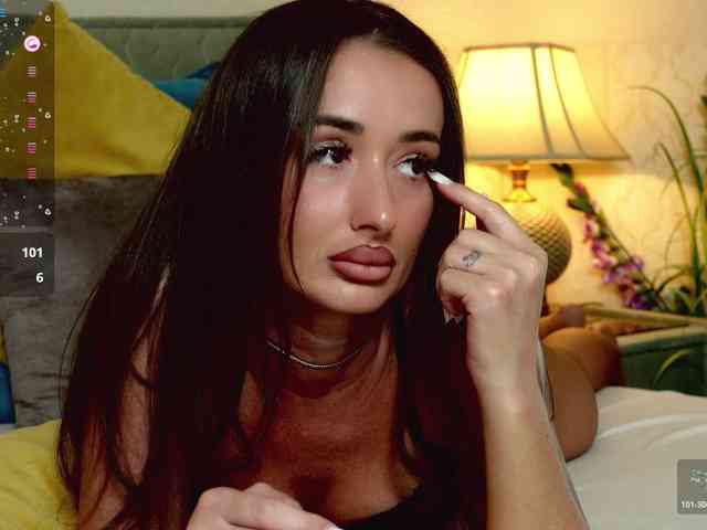 OutrageousOne webcam