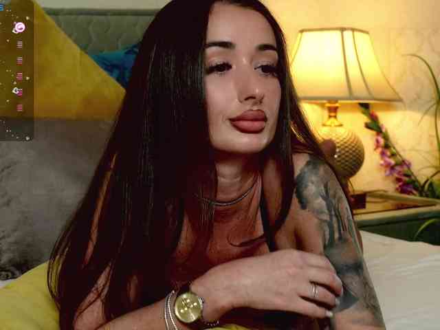 OutrageousOne webcam