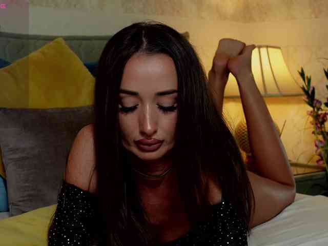 OutrageousOne webcam