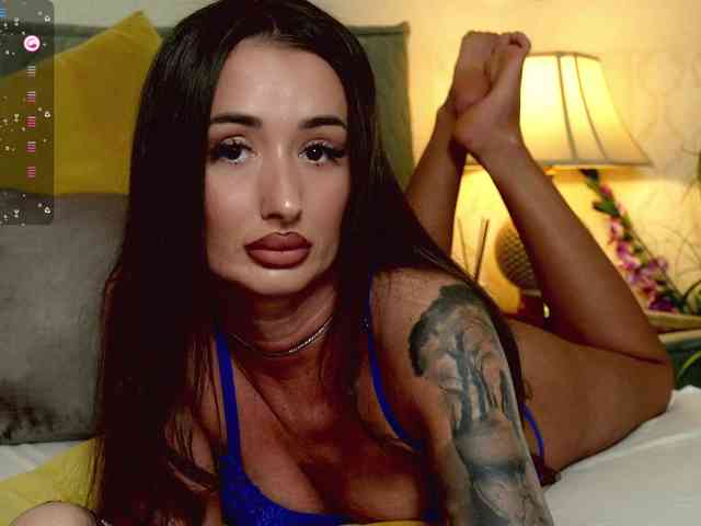 OutrageousOne webcam