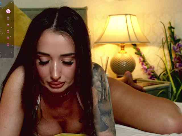 OutrageousOne webcam