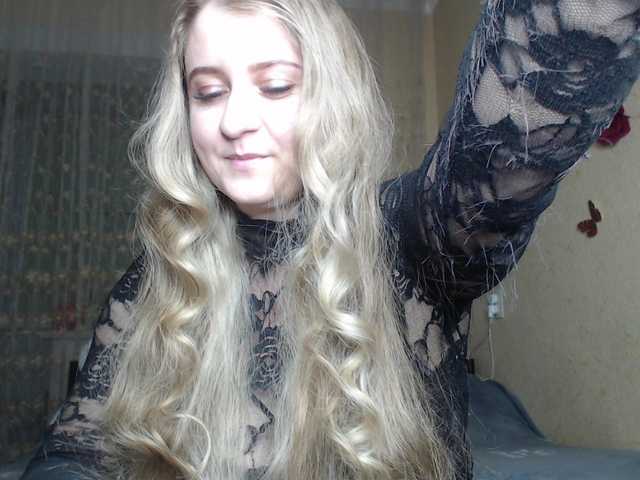 WetAngely's BongaCams show and profile