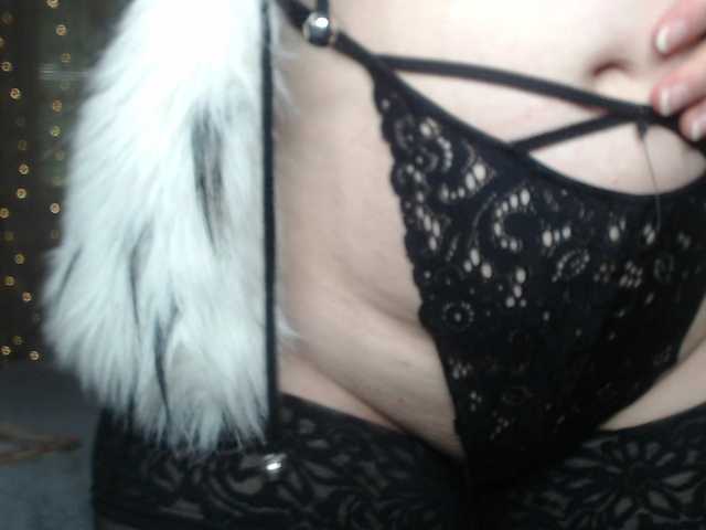 WetAngely's BongaCams show and profile