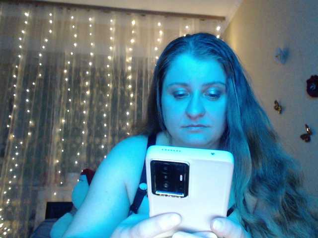 WetAngely's BongaCams show and profile