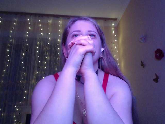 WetAngely's BongaCams show and profile