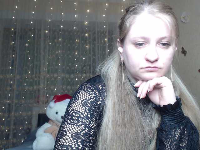 WetAngely's BongaCams show and profile