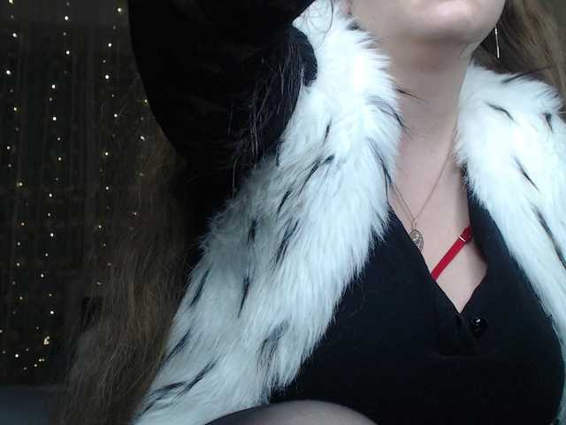 WetAngely's BongaCams show and profile