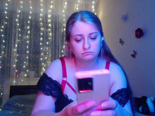 WetAngely's BongaCams show and profile