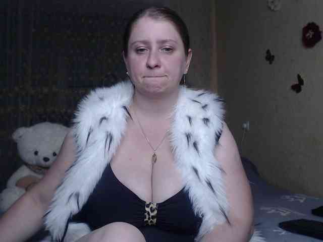 WetAngely webcam