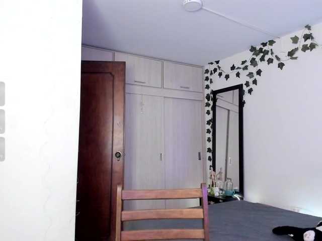  SaraCastillo chat room
