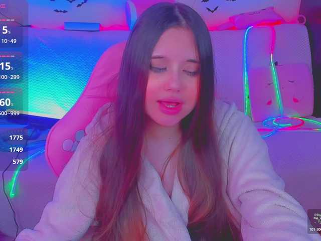 LittleKitsune's BongaCams show and profile