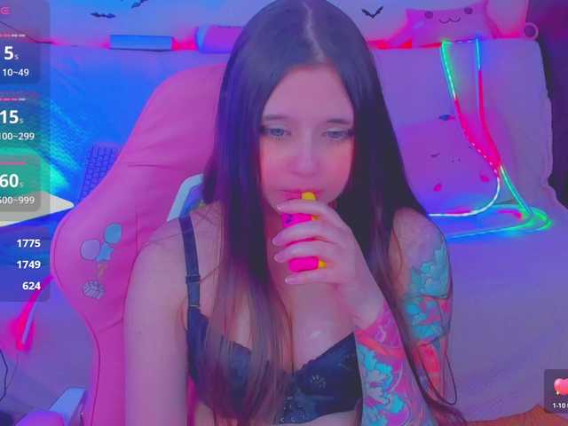 LittleKitsune's BongaCams show and profile