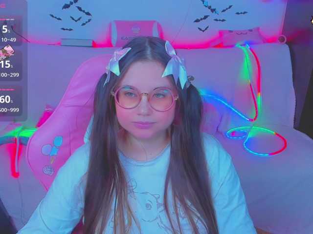 LittleKitsune's BongaCams show and profile