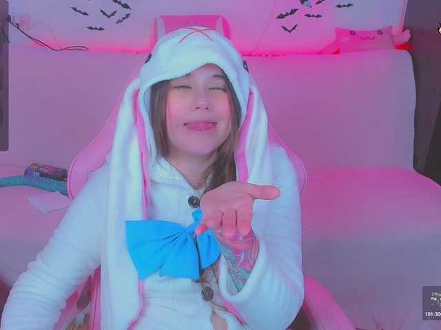 LittleKitsune's BongaCams show and profile