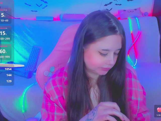 LittleKitsune's BongaCams show and profile