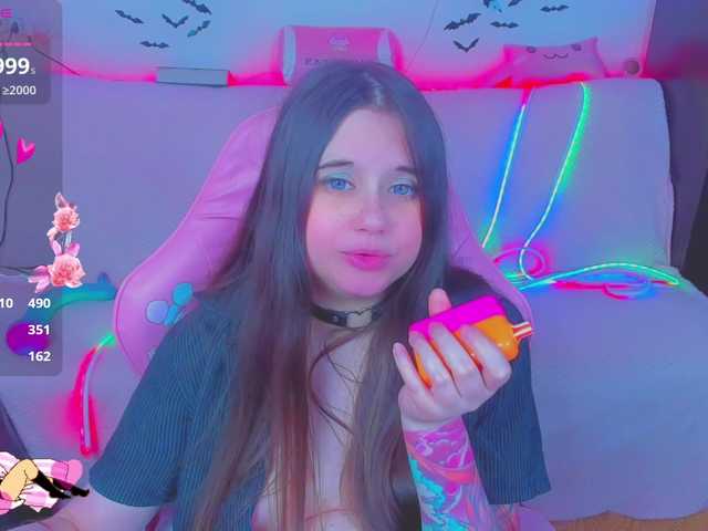 LittleKitsune's BongaCams show and profile