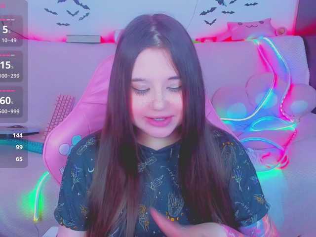 LittleKitsune's BongaCams show and profile