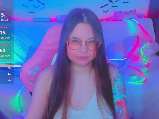 LittleKitsune's BongaCams show and profile