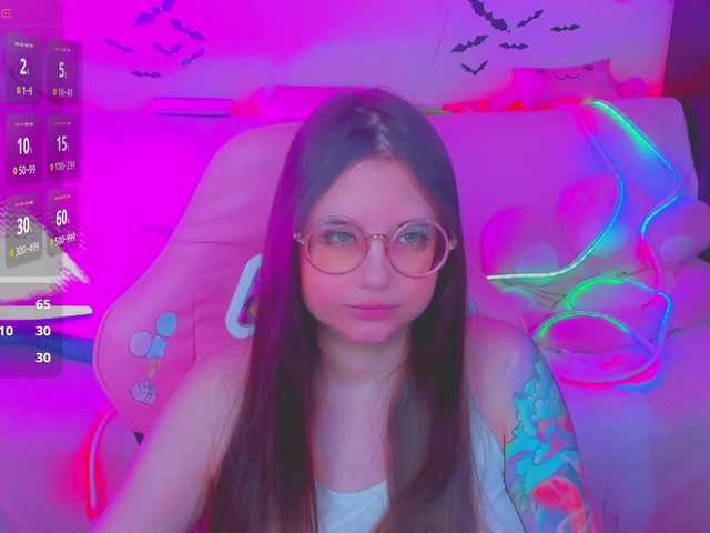 LittleKitsune's BongaCams show and profile